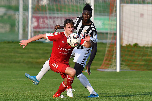 Bild 2: SV 08 Laufenburg kassiert mit 1:3 die erste Saisonniederlage beim SV Au-Wittnau &ndash; und wir haben die Bilder!