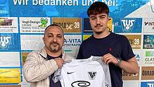 Zurück an der Tullastraße: Sportchef Franco Viteritti freut sich über Neuzugang Jannik Pemberger (rechts).