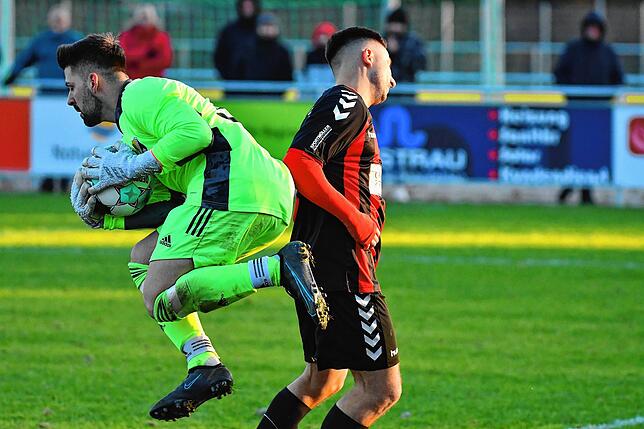 Bild 18: Spitzenreiter FSV Rheinfelden gelingt nur ein 1:1 gegen den SV 08 Laufenburg &ndash; und wir haben die Bilder!