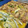 Leckerschmecker: In den Gastronomiebetrieben kann man es sich hier im Kreis derzeit schmecken lassen, wie hier bei einer Quiche ...
