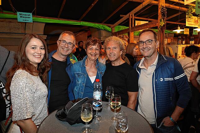 Bild 15: Sonne, Wein und gute Laune - hier gibt es die schönsten Fotos vom Weinfest 2025