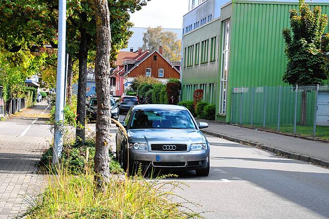 Noch fehlt es aus Sicht der Anwohner in der sogenannten „Zone A“, wo Bewohnerparken herrscht, an Parkplätzen. Die Stadt ...