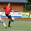 Zuversichtlich: Kapitän Simon Lauber (Mitte) ist davon überzeugt, dass Aufsteiger FC Hochrhein in der Bezirksliga bleiben wird: ...