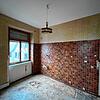 (Archivbild) Die Zimmer des Adlers stehen leer. Lediglich die Lampen hingen Ende Oktober noch an der Decke.