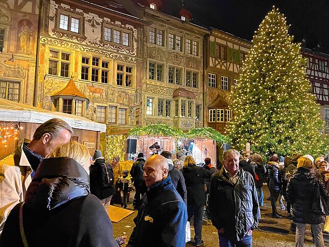 In der mittelalterlichen Altstadt von Stein am Rhein wurde die 23. Märlistadt eröffnet. Hier befindet sich der Gesamtverantwortliche und ...