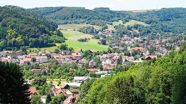 Panorama: Eggingen, die &bdquo;Gemeinde mit Charme&ldquo;: Im Vordergrund Altdorf Untereggingen, im Hintergrund Obereggingen mit ...