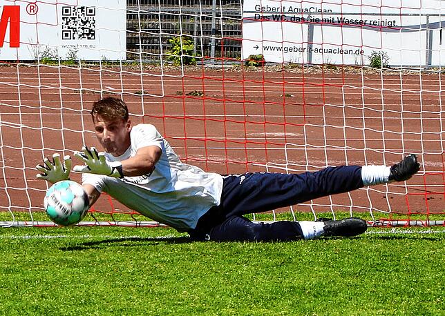 Bild 27: Verbandsligaderby zwischen SC Pfullendorf und FC Singen gewinnt der SCP mit 3:1