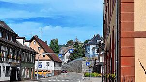Nach der neuen Regelung kann in der Ortsdurchfahrt Vöhrenbach im Bereich der Zebrastreifen Tempo 30 angeordnet werden – bereits ab 150 ...