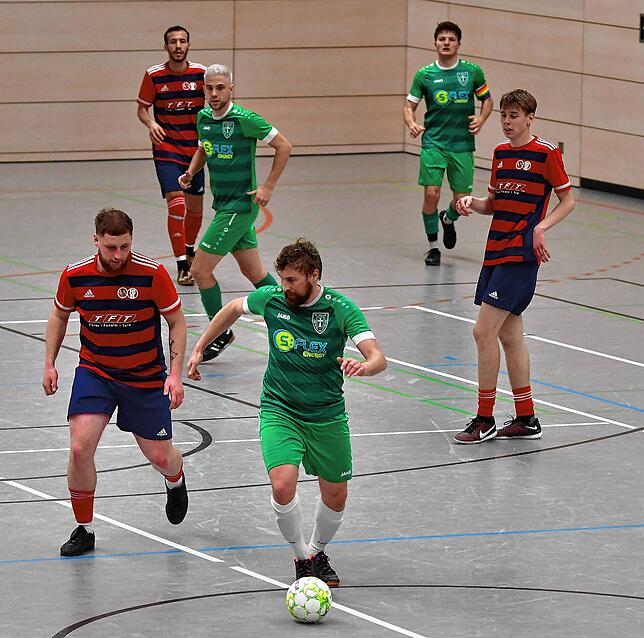 Bild 8: SC Niederhof/Binzgen unterliegt FC Freiburg-St. Georgen im Futsal-Halbfinale – und wir haben Fotos!