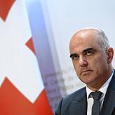 Gesundheitsminister Alain Berset greift zu härteren Maßnahmen, um die Infektionslage in der Schweiz wieder unter Kontrolle zu bringen.