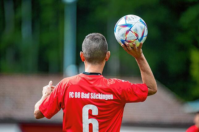 Bild 35: FC 08 Bad Säckingen rettet ein 1:1 im Derby gegen den FC Wallbach &ndash; und wir haben Bilder!