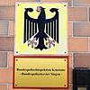 Beamte der Bundespolizei in Singen greifen bei ihren Kontrollen immer wieder Menschen auf, die per Haftbefehl gesucht werden.