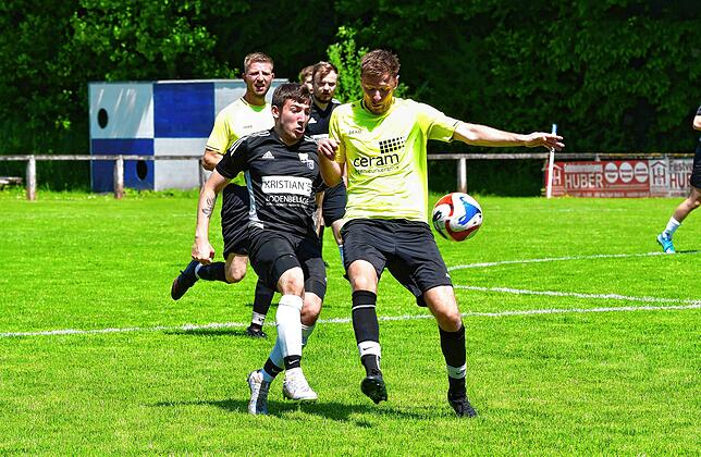 Bild 36: SV Eschbach siegt 3:0 bei Spitzenreiter SG FC Wehr/Brennet II – und wir haben Fotos!