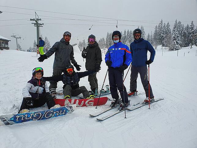Diese Wintersportler kamen extra aus Karlsruhe zum Feldberg.