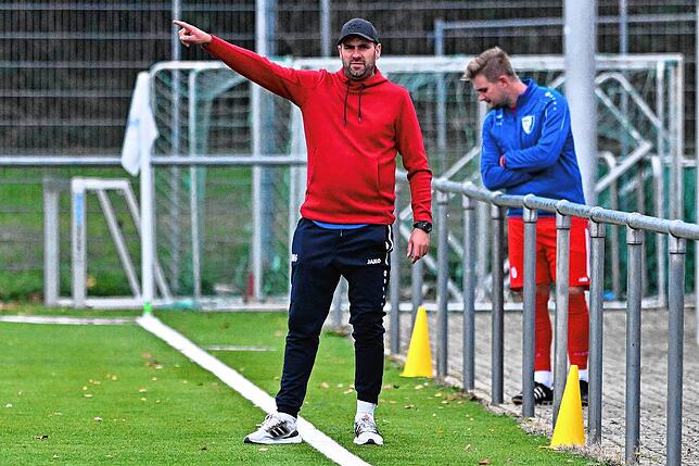 Bild 5: FC Schlüchttal unterliegt mit 1:2 beim TuS Efringen-Kirchen &ndash; und wir haben Bilder!