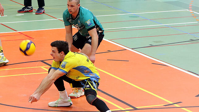 Der TSV Mimmenhausen (Joshua Rauber, vorn, und Libero Tim Frings) duellieren sich am Samstag mit Bühl und am Sonntag in Ludwigsburg mit ...