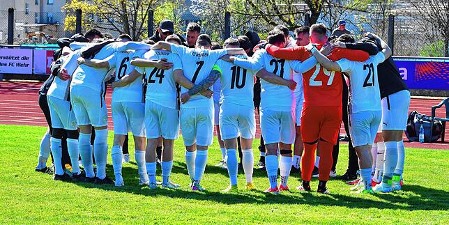 Bild 5: SG FC Wehr/Brennet siegt im Spitzenspiel mit 3:1 gegen FC WIttlingen – und wir haben Fotos!