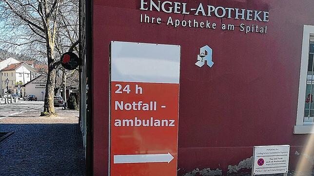Im Zuge der Corona-Krise hat das Klinikum Hochrhein seine Zugänge für Notfallpatienten geändert. Der Zugang für mobile, gehfähige ...