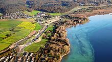 (Archivbild) Eine 27-Jährige war mit ihrem Fahrzeug mit über zwei Promille auf der B33 unterwegs.