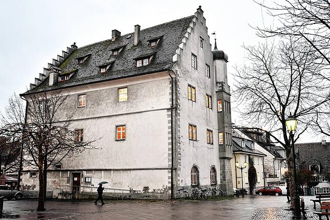 Kein Glasbau in Sicht: Das historische Österreichische Schlösschen vor der Sanierung. (Archivbild)