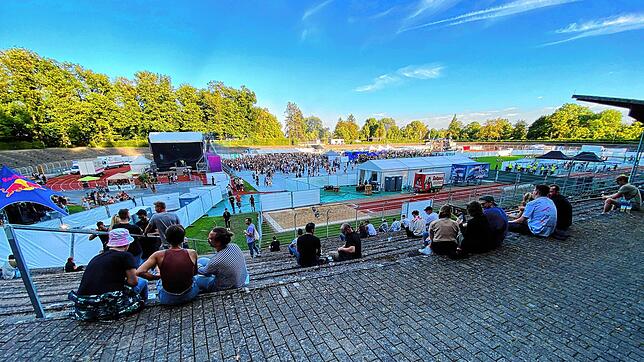 (Symbolbild) Auf dem Gute-Zeit Festival versammelten sich im vergangenen Jahr ungefähr 6000 Fans der elektronischen Musik. Dieses Jahr ...