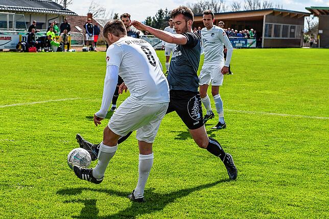 Bild 31: SV Waldhaus besiegt den SV Rheintal glatt mit 4:0 &ndash; und wir haben Bilder!