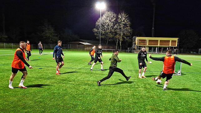 Der SC United Singen beim Training vor dem Topspiel gegen den FC Italiana Singen.