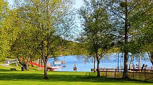 Der Illmensee wird zur Badestelle und der Zutritt kostet keinen Eintritt mehr. Doch dafür ist das Baden dann nur noch auf eigene Gefahr ...