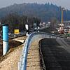 Die Umleitungsstrecke neben der B33 bei Allensbach (rechts) befindet sich direkt neben der alten Trasse der Bundesstraße. Genau hier ...