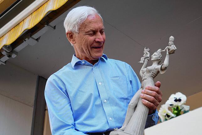 Dieter Bögle, einer der Wegbereiter, und eine kleine Imperia.