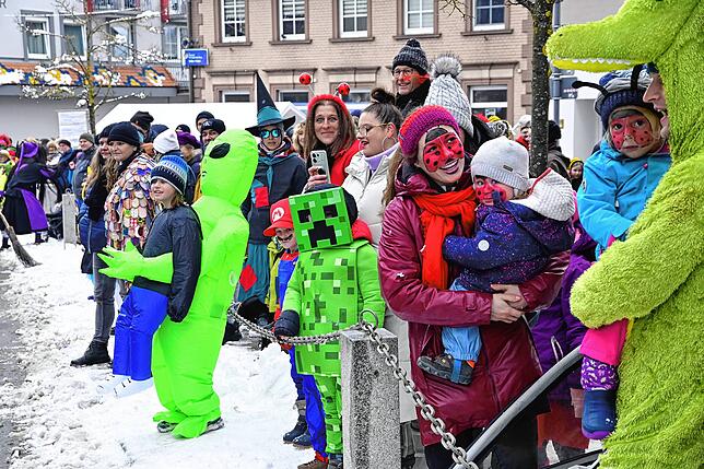 Bild 6: Tausende Zuschauer beim Fastnachtsumzug in St. Georgen - Das sind die schönsten Kostüme