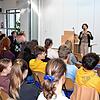 Landtagsabgeordnete Dorothea Wehinger stand für die Zehntklässler des Nellenburg-Gymnasiums Rede und Antwort zu politischen Themen. ...