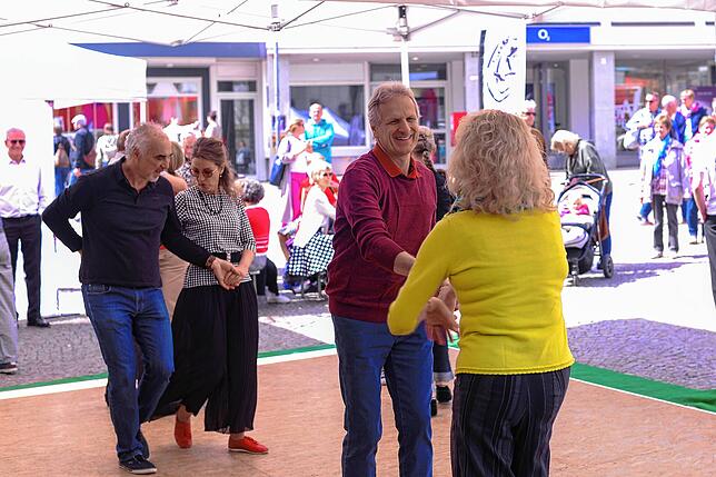 Bild 12: Gute Stimmung beim Verkaufsoffenen Sonntag