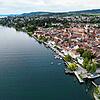 Der Bodensee ist ein schwieriger Wohnungsmarkt, hier ein Luftbild von Überlingen.