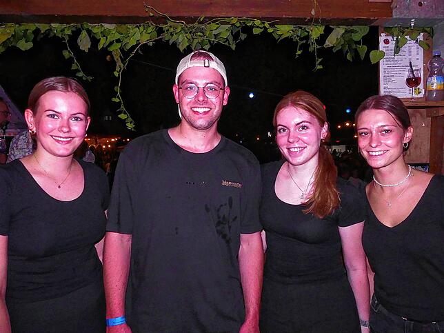 Bild 27: Die Bilder vom Bermatinger Weinfest! So schön war der Auftakt am Freitagabend