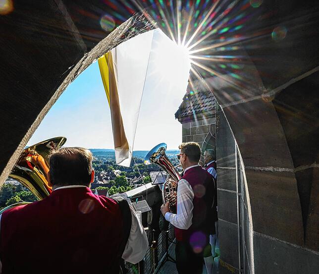 Bild 2: Das Hausherrenamt am Hausherrensonntag: hier gibt´s die Bilder