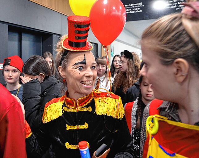 Bild 24: Markdorf feiert Fasnet: Die beeindruckendsten Bilder der Schüler- und Kindergartenbefreiung