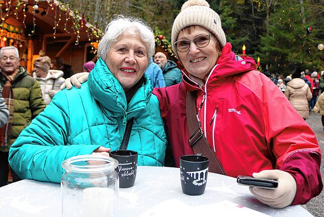 Ilse Nichterlein (links) Margit Schneider (rechts).