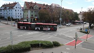 (Archivbild von September 2023) Am Zähringerplatz in Konstanz-Petershausen läuft am Dienstagmittag, 10. Juni, ein Einsatz von ...