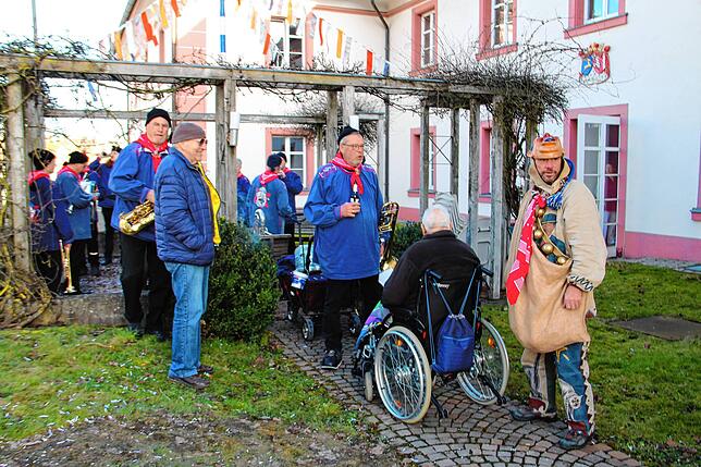 Bild 8: Die schönsten Bilder vom Auswerfen beim Narrensamen, das Strählen und die Verbrennung in Bonndorf.