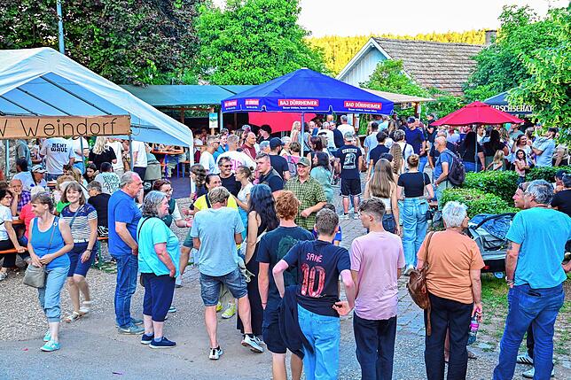 Bild 18: Tausende feiern beim Stadtfest