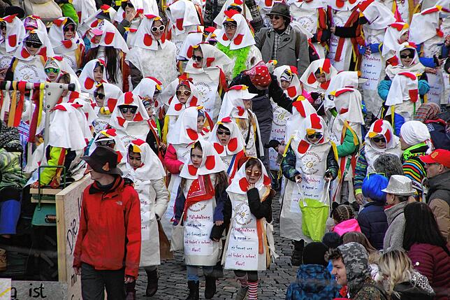 Bild 39: Bilder vom großen Kinderumzug in VS-Villingen am Schmotzigen &ndash; Teil 2