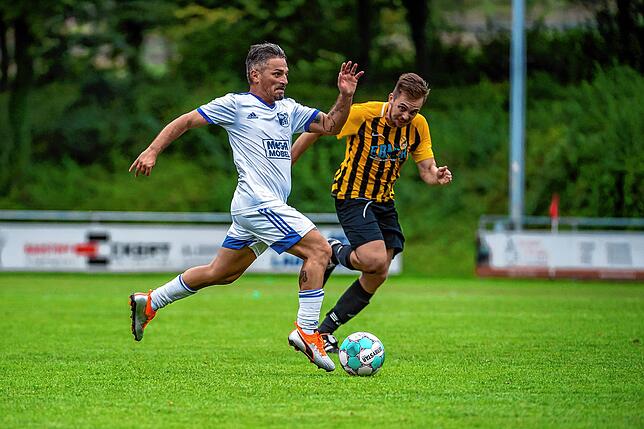 Bild 3: Reserve des SV Blau-Weiß Murg bezwingt den SV Nöggenschwiel mit 3:1 &ndash; und wir haben Bilder!