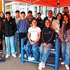 Schülerinnen und Schüler des Friedrich-Wöhler-Gymnasiums erkundigen sich beim Sanitärbetrieb Kumpf & Arnold mit Lehrerin Cornelia Kohler ...