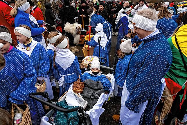 Bild 16: Grenzsteintreffen Brigachtal: Kirchdorf-Umzug begeistert Zuschauer