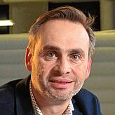 „Insbesondere chronisch kranke Patienten könnten von ambulant eingesetzten Verahs profitieren“, sagt Hansjörg Imhof, Leiter ...