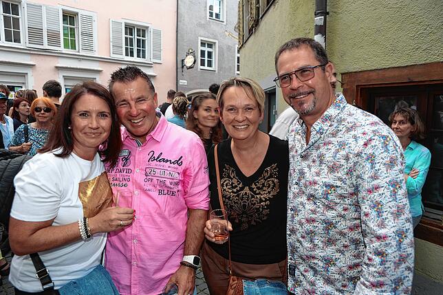 Bild 17: Konstanz: Es ist wieder Gassenfreitag! Hier sind die Bilder der Besucher der Niederburg