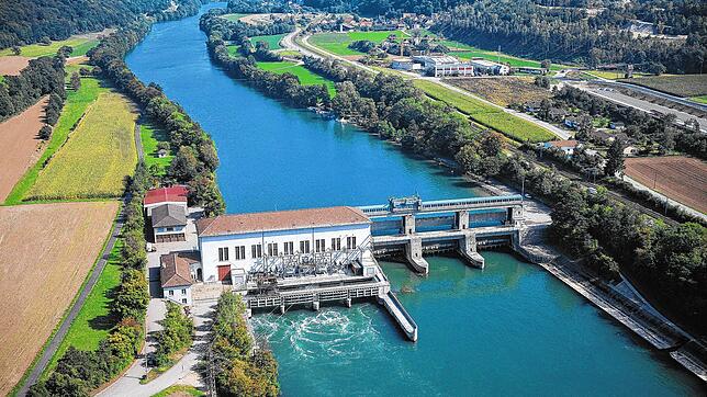 Das Rheinkraftwerk Reckingen ging 1941 in Betrieb. Vier Jahre später wäre es beinahe in die Luft geflogen.