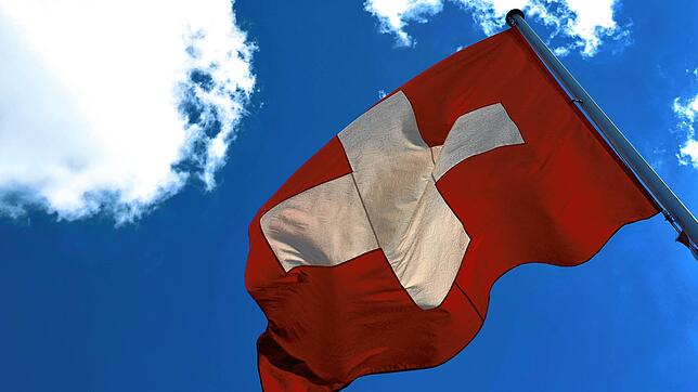 Abgeschottet und Friedliebend? Wer die Schweizer kennenlernt, muss so manches Vorurteil überdenken.