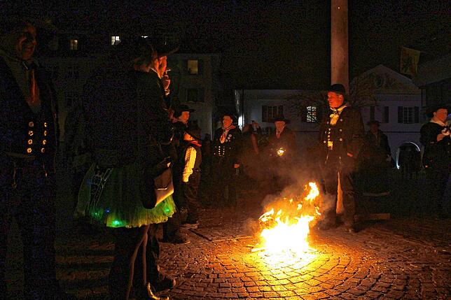 Bild 3: So schön war der Schmotzige in Überlingen: Tausende feiern auf den Straßen und in den Gassen